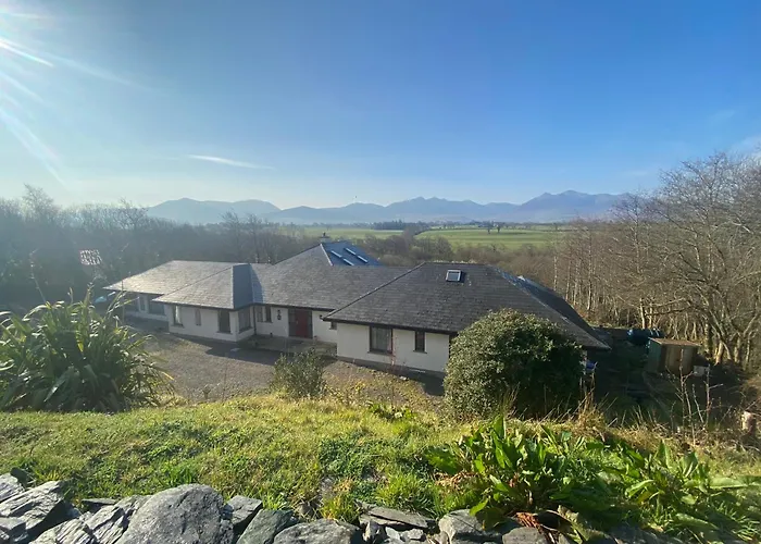 Ring Of Kerry 4 Bedroom House With Private Garden, Table Tennis Cill Airne